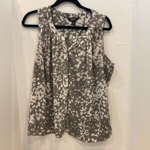 Sleeveless Blouse